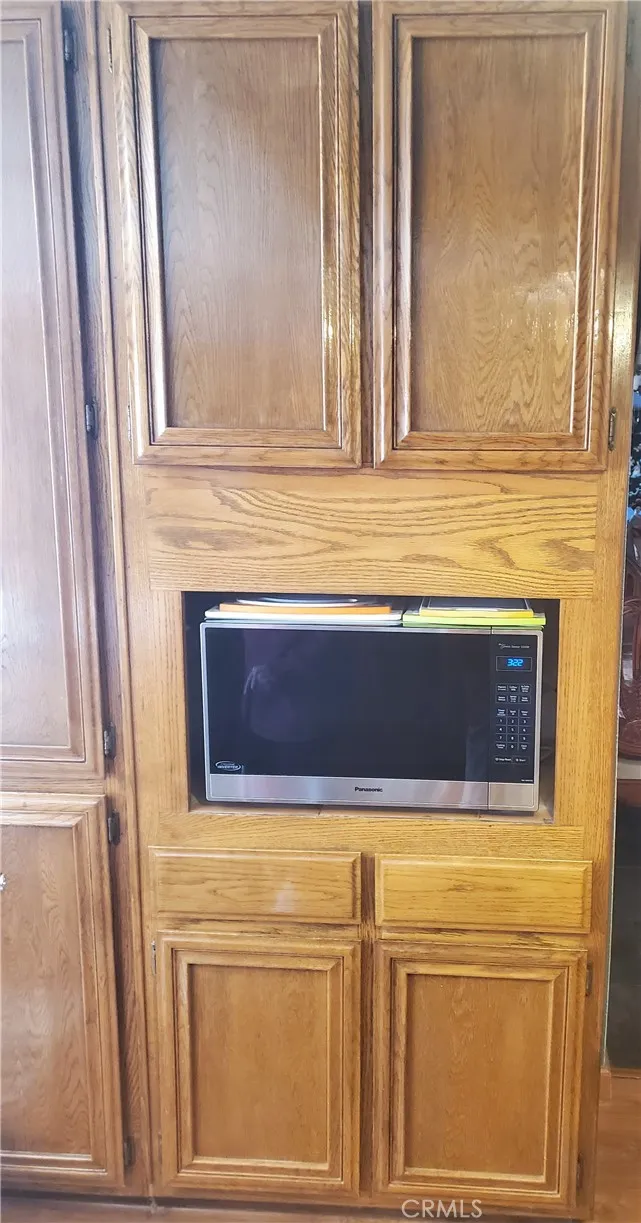 9448 Braceo, Oak Hills, California 92344 home-pic-28